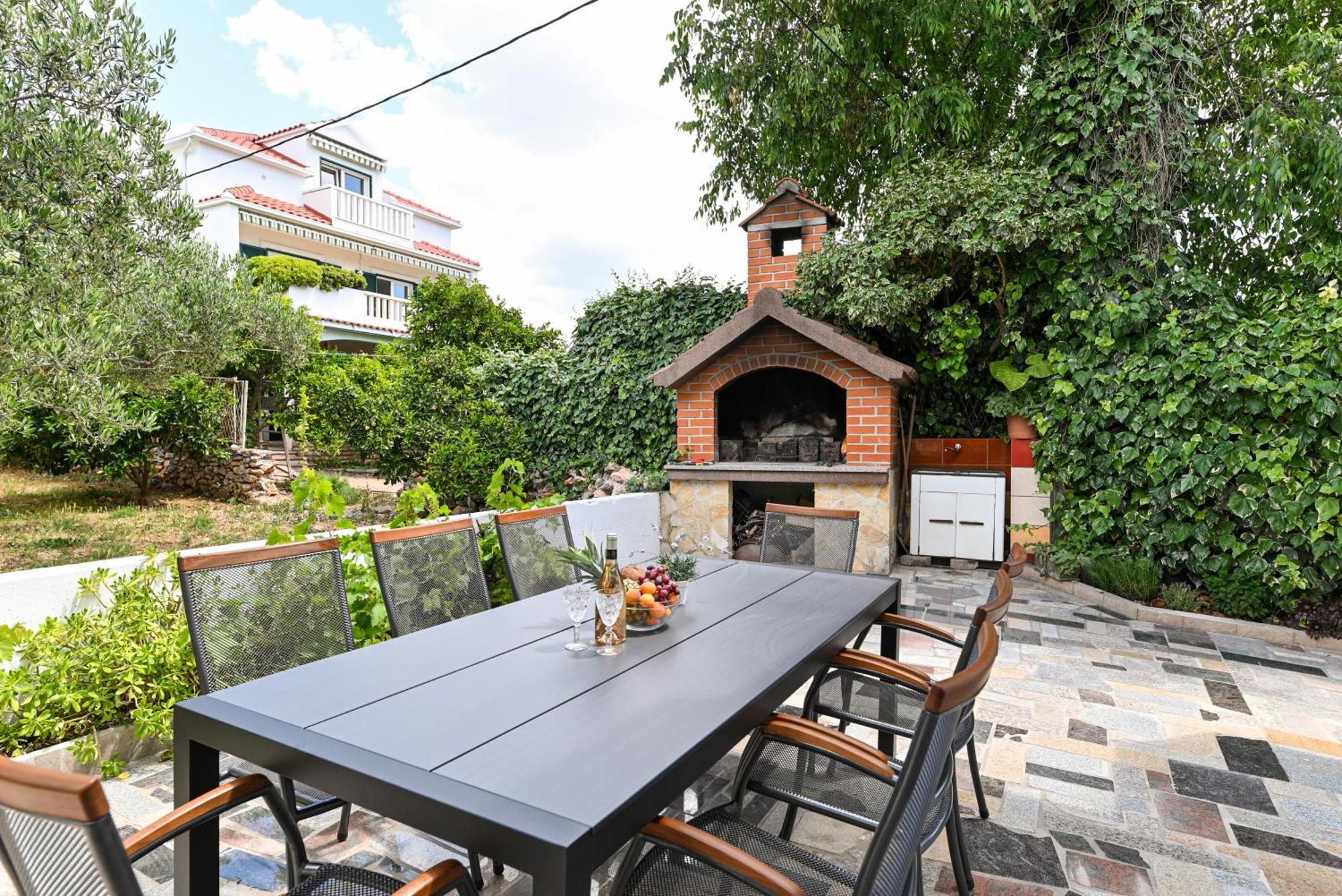 Villa Rozana - Beachfront Wellness Retreat Seget Vranjica Εξωτερικό φωτογραφία